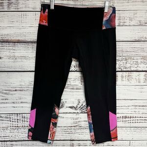 Lululemon Embody Crop Full On Luon In Black Secret Garden Pow Pink Size 8 Floral